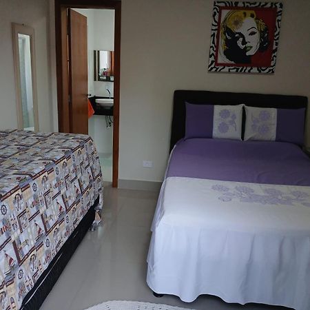 Sobrado 08 Com Duas Suites, Conf Guarujá Exteriör bild
